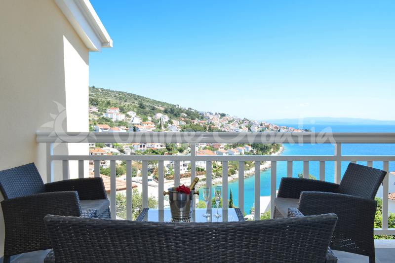 Apartman Lorca (Okrug Gornji)